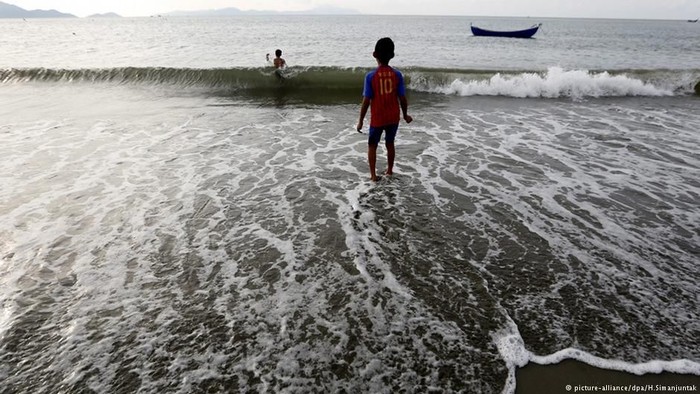 Pemasangan Pendeteksi Dini Tsunami Baru Terhambat Devaluasi Rupiah?