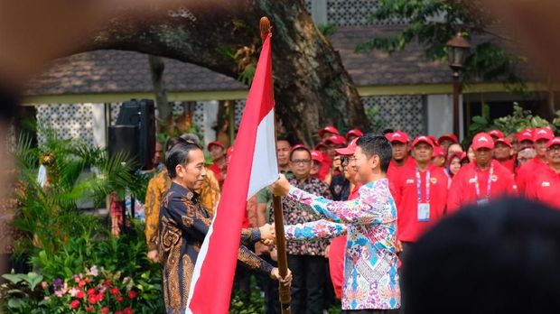 Presiden Joko Widodo (Jokowi) melepas kontingen Asian Para Games 2018 di Istana. 