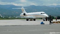 Bantuan itu dikirimkan Tahir menggunakan jet pribadinya, yaitu Pesawat Global 5000, Tail M JGVJ.