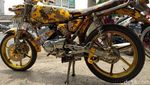 Yamaha RX-King Berbaju Batik