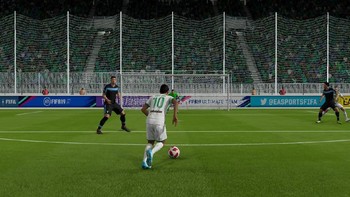 Salah satu aksi Egy ketika menggiring bola di FIFA 19. Dalam profilnya di game, Egy punya postur 1.67 m/64 kg. (Foto: Kris F/detikINET - FIFA 19 di Nintendo Switch)