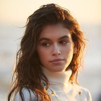 Kaia Gerber juga pernah membintangi iklan untuk salah satu koleksi parfum Marc Jacobs, Daisy Love. Foto: Dok. Marc Jacobs
