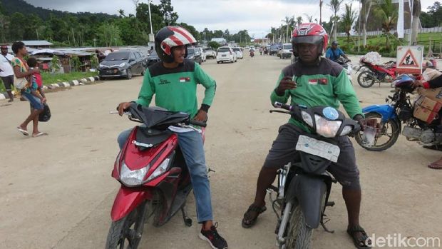 Ojek lintas batas