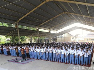 Begini Cara Ribuan Pelajar di Mojokerto Bantu Korban Gempa Sulteng
