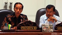 Presiden Joko Widodo (Jokowi) meminta Kementerian PUPR untuk segera mempercepat penanganan perbaikan landasan pacu (runway) Bandara Sis Al-Jufri di Palu.