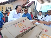 Saat Orang Terkaya RI Kirim Fast Food Pakai Jet ke Korban Bencana