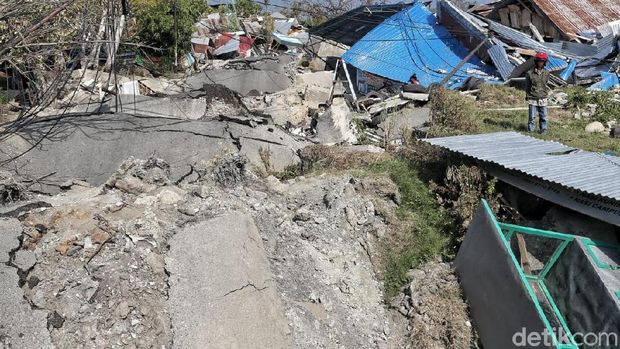  Kawasan Petobo, Palu, adalah daerah yang 'ditelan bumi' atau mengalami pergeseran tanah 