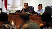Ratas digelar di Kantor Kepresidenan, Jakarta, Selasa (02/10/2018).
