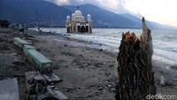 Kapasitasnya mampu menampung 200 jamaah. 