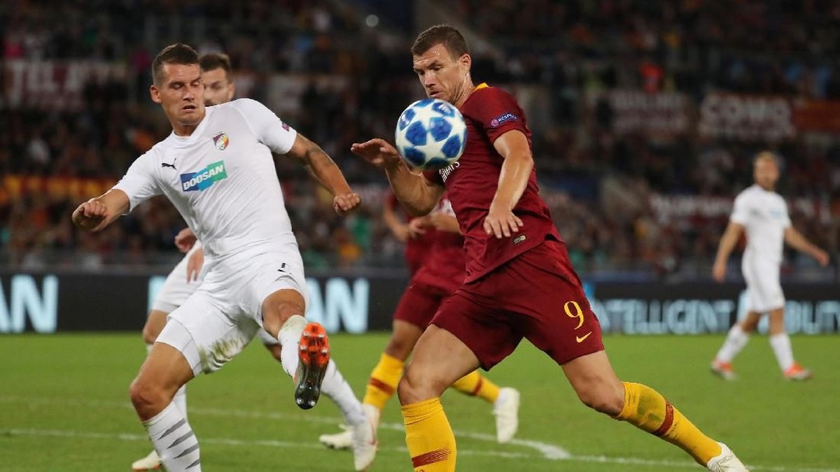 AS Roma menang 5-0 atas Viktoria Plzen di Liga Champions (Foto: Tony Gentile/Reuters)