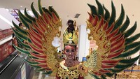 Ini penampilan salah satu peserta dari Transmart Carrefour Maguwoharjo, Jogjakarta. Keren ya! Pool/Transmart.