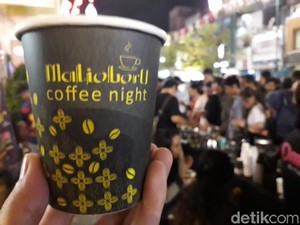 26 Ribu Cup Kopi Dibagikan Gratis di Malioboro Coffee Night 
