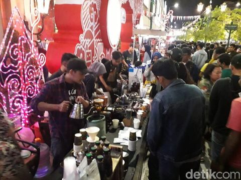 26 Ribu Cup Kopi Dibagikan Gratis di 'Malioboro Coffee Night '