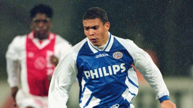 Jelang Tanding, PSV dan Inter 'Rebutan' Ronaldo di Twitter