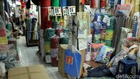 Padahal dahulu Pasar Blok A menjadi andalan warga di kawasan Fatmawati untuk berbelanja.
