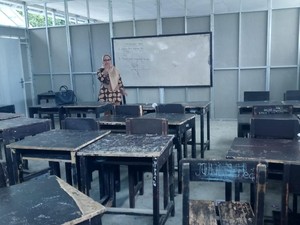 KPAI: Sekolah Darurat di Lombok Butuh Lebih Banyak Toilet dan Kipas