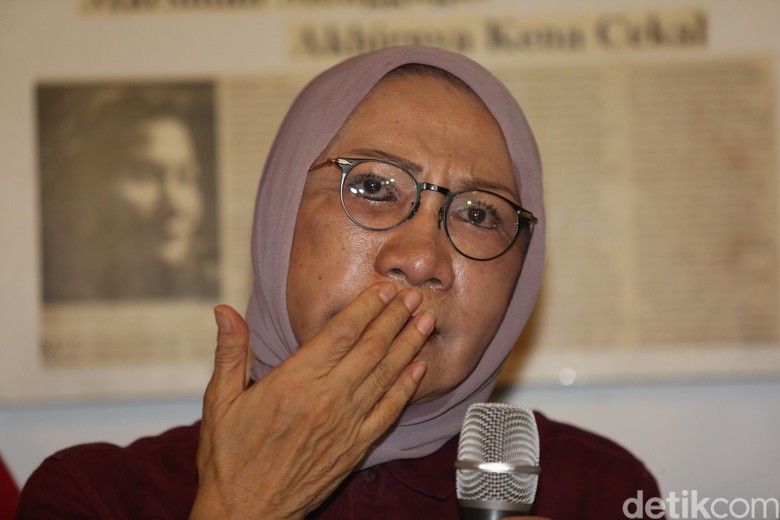 Ratna Sarumpaet Jadi Tersangka Ratna Sarumpaet Jadi Tersangka