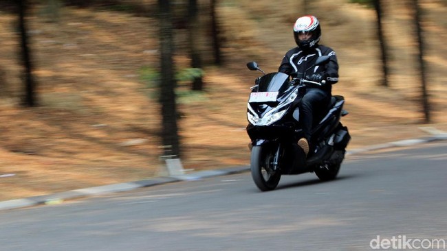 Pembuktian PCX Hybrid, Irit atau Cuma Bertenaga?