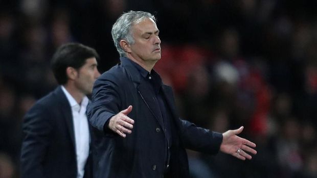 Manchester United merupakan kesebelasan ketujuh yang ditangani Jose Mourinho.