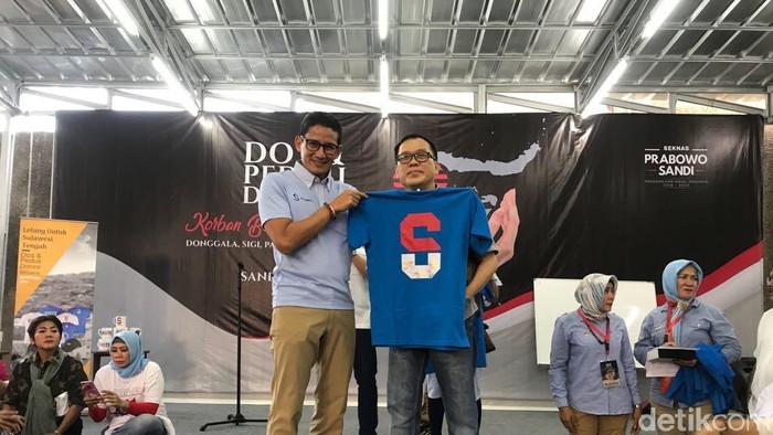 Seknas Gelar Lelang untuk Palu, Baju Sandiaga Terjual Rp 25 Juta