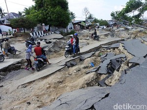Pengungsi Gempa di Sigi Sulteng Butuh Air Bersih