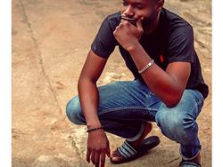 Imbang Lawan Valencia, MU dan Mourinho Digunjingkan Netizen