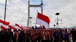 Foto: Meriahnya Pawai Merah Putih di Ambon