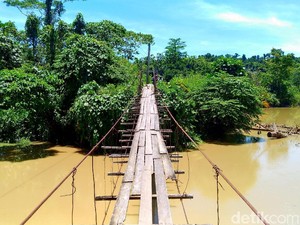Kampung Mosso di Batas RI-PNG: Ditinggal, Dibakar, dan Dibangun
