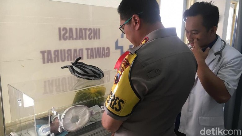 SPG yang Buang Bayinya dari Lantai 3 di Magelang Jalani Tes Kejiwaan SPG yang Buang Bayinya dari Lantai 3 di Magelang Jalani Tes Kejiwaan