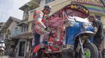 Marquez di Bangkok: Naik Tuk-tuk, Jajan Kaki 5, Dibonceng Polisi