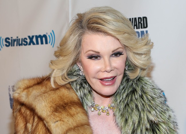 Pada akhir 1980-an, Joan Rivers pernah bertatapan langsung dengan hantu dari penghuni apartemennya terdahulu di New York City. Foto: Getty Images