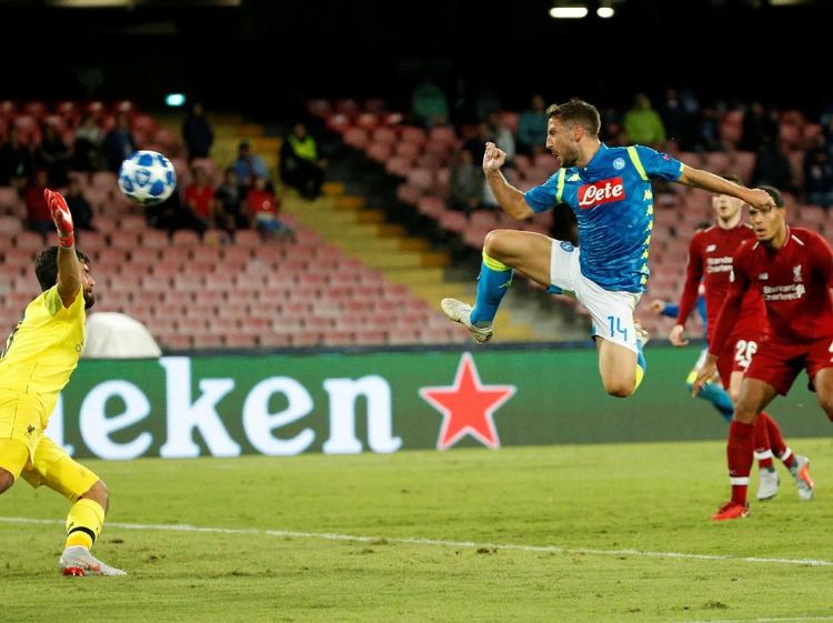 Napoli Bungkam Liverpool di San Paolo