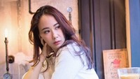 Pemilik nama lengkap Putricaya Windiarti ini memiliki followers instagram mencapai 98 ribu. Wajahnya yaang cantik dan pembawaannya yang riang membuat Puch memiliki banyak fans. Foto: instagram @puchh