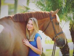 Mengejutkan, Putri Steve Jobs dan Bill Gates Bagaikan Kembar