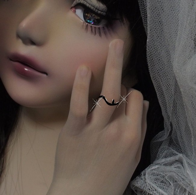 Lulu Hashimoto sang boneka hidup memulai debutnya sebagai foto model sejak tahun lalu. Ia pun disebut-sebut sebagai boneka hidup pertama dunia yang menjadi model.  Foto: Instagram luluidoll.