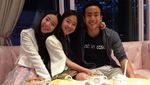Begini Nih Gaya Kulineran Chanon Santinatornkul, Artis Ganteng Thailand