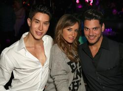 Operasi Plastik Bikin Sosok-sosok Ini Viral dan Kini Tenar