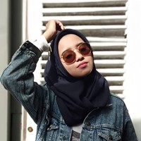 Kegiatan kita ada pengajian, talkshow dengan beberapa tokoh-tokoh untuk berbagi ilmu dan pengalaman, bazaar, photoshoot product member, dan charity. Kita terbuka bagi siapapun yang ingin bergabung dan tidak mengidentikan dengan hijabers, karena kebaikan itu sendiri tidak pernah memilih, jelas Febri. Foto: Instagram @uniebby
