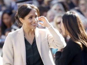 Amankah Ibu Hamil Muda Seperti Meghan Markle Banyak Bepergian?
