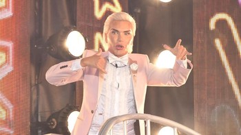 Kisahnya yang viral membuat Alves turut diajak tampil di acara televisi Britania Raya, Celebrity Big Brother, pada Agustus 2018. (Foto: Stuart C. Wilson/Getty Images)