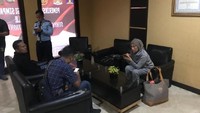 Foto: Ratna Sarumpaet di salah satu ruangan di Bandara Soekarno-Hatta. (dok. Imigrasi)