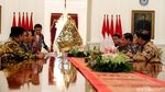 Momen Jokowi Terima Laporan BPK Semester I