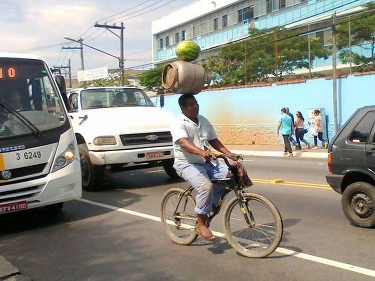 Potret Gravitasi yang Bikin Mata Harus Lihat Berkali-kali