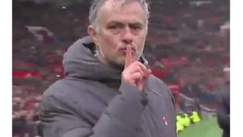 Meski sedang menuai banyak kritik, Jose Mourinho mampu mengantar MU meraih poin terbanyak di Liga Champions dibandingkan tim lain sesama Inggris. Foto: istimewa