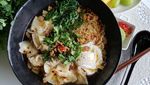 Aduh Enaknya! Mie Kuah dengan Isian Pangsit Lembut Gurih