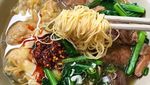 Aduh Enaknya! Mie Kuah dengan Isian Pangsit Lembut Gurih