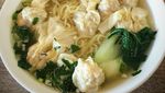 Aduh Enaknya! Mie Kuah dengan Isian Pangsit Lembut Gurih