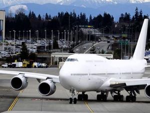 Kepergok Jualan Pesawat Ilegal ke  Venezuela, AS Sita Boeing 474 Diduga Milik Iran