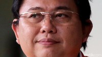 Akibat perbuatannya, Lucas disangkakakn melanggar Pasal 21 UU Tipikor dengan pidana penjara paling singkat tiga tahun dan paling lama 12 tahun penjara.