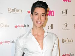 Operasi Plastik Bikin Sosok-sosok Ini Viral dan Kini Tenar